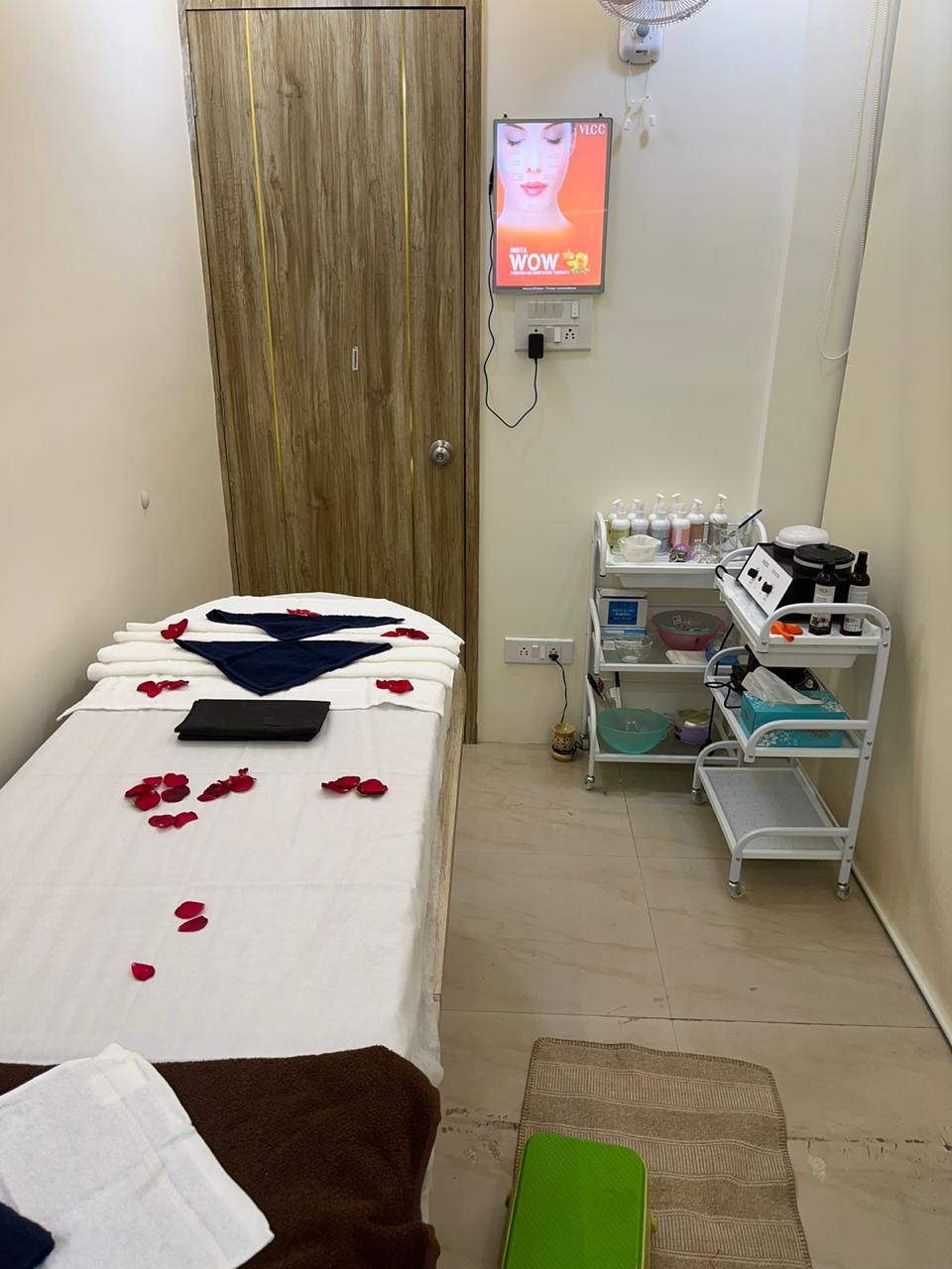 VLCC Beauty and Cosmetology Clinic Wakad